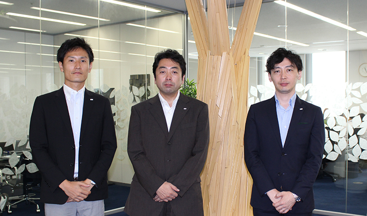 日本コンベンションサービス株式会社 星野様、三宅様、長谷川様近影